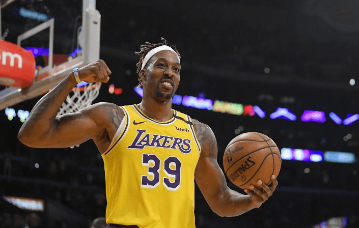 文班亚马谈确诊血栓：我彻底崩溃&篮球对我来说不是优先事项（确诊血栓后，文班亚马：我完全崩溃，篮球已非当务之急）