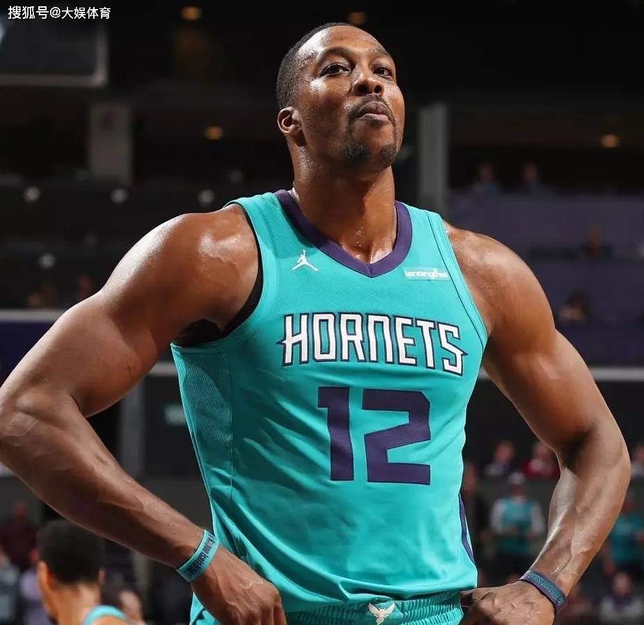 巴黎三人组联手轰进五球（巴黎三叉戟合力攻入五球）